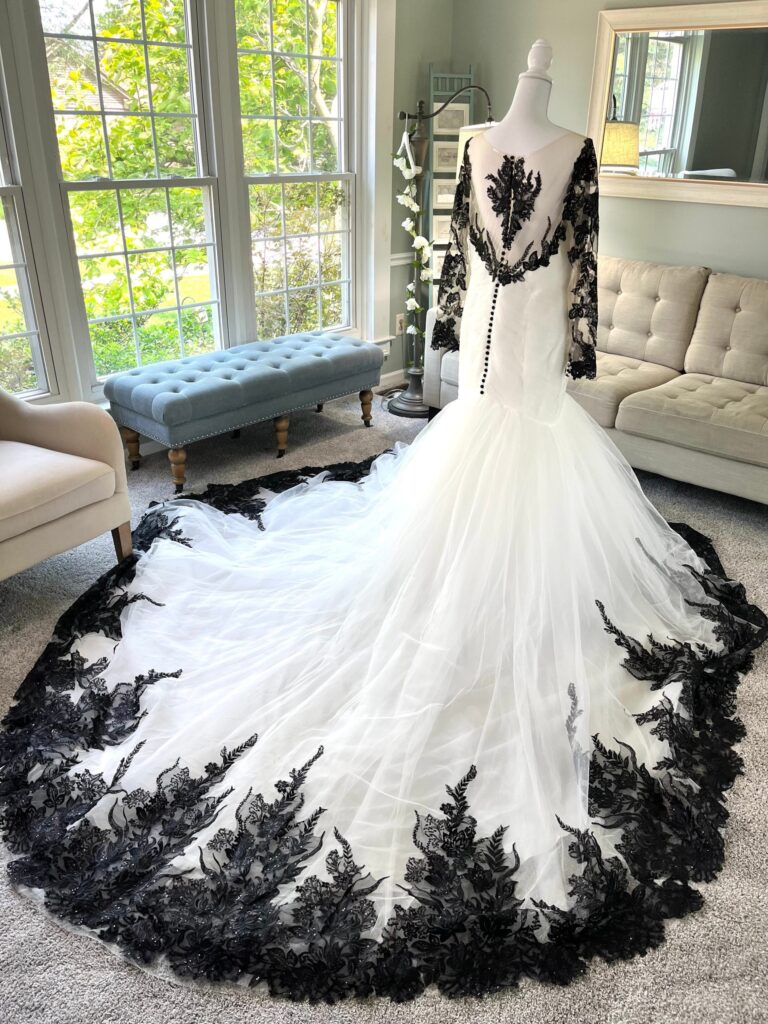 raisa black and white mermaid wedding dress 5 scaled